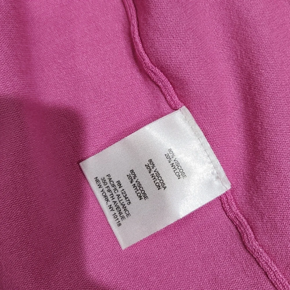 Ellen Tracy Pink Crop Lightweight Solid Cardigan Sweater Size M - Picture 4 of 9